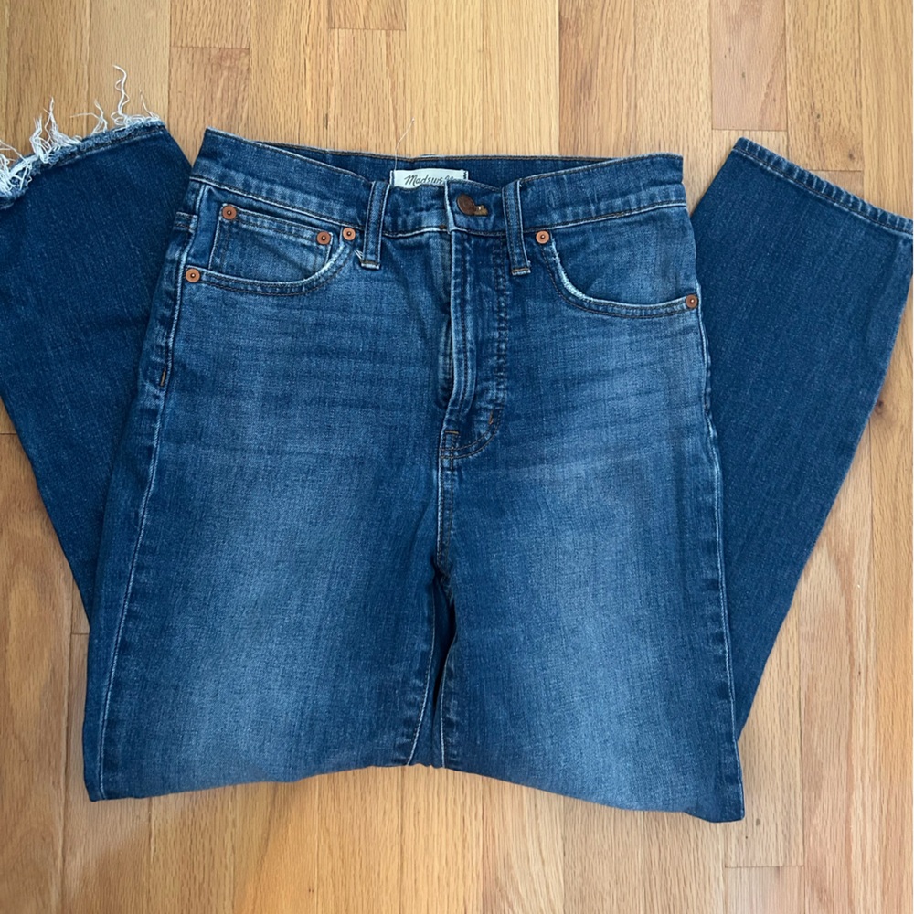 Madewell The Perfect Vintage Crop Jeans with raw hem and distressed knee size 27
